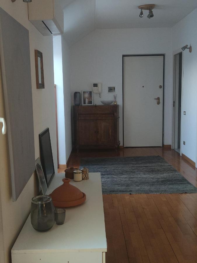 Grande Apartamento, Centro Di Asti Apartamento Exterior foto
